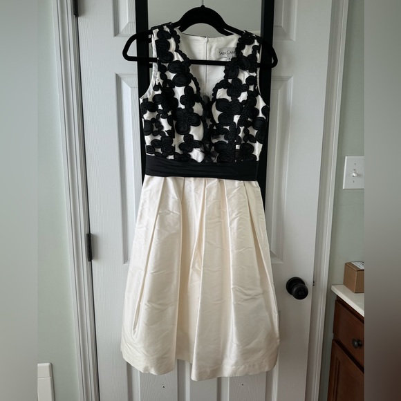 Classic Black and White Sara Campbell dress Size 4 - Picture 1 of 6